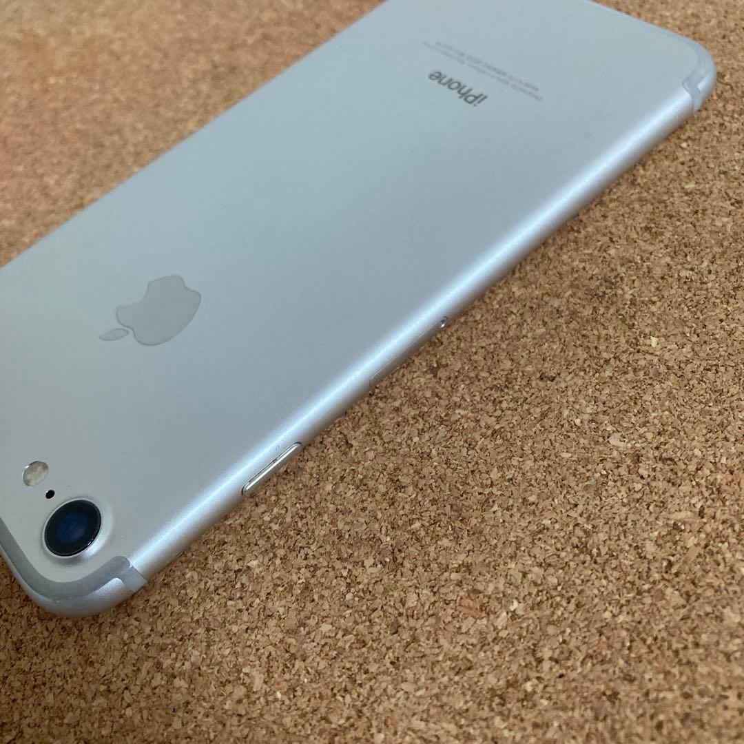 2944【早い者勝ち】電池ほぼ新品☆iPhone7 128GB SIMフリー☆