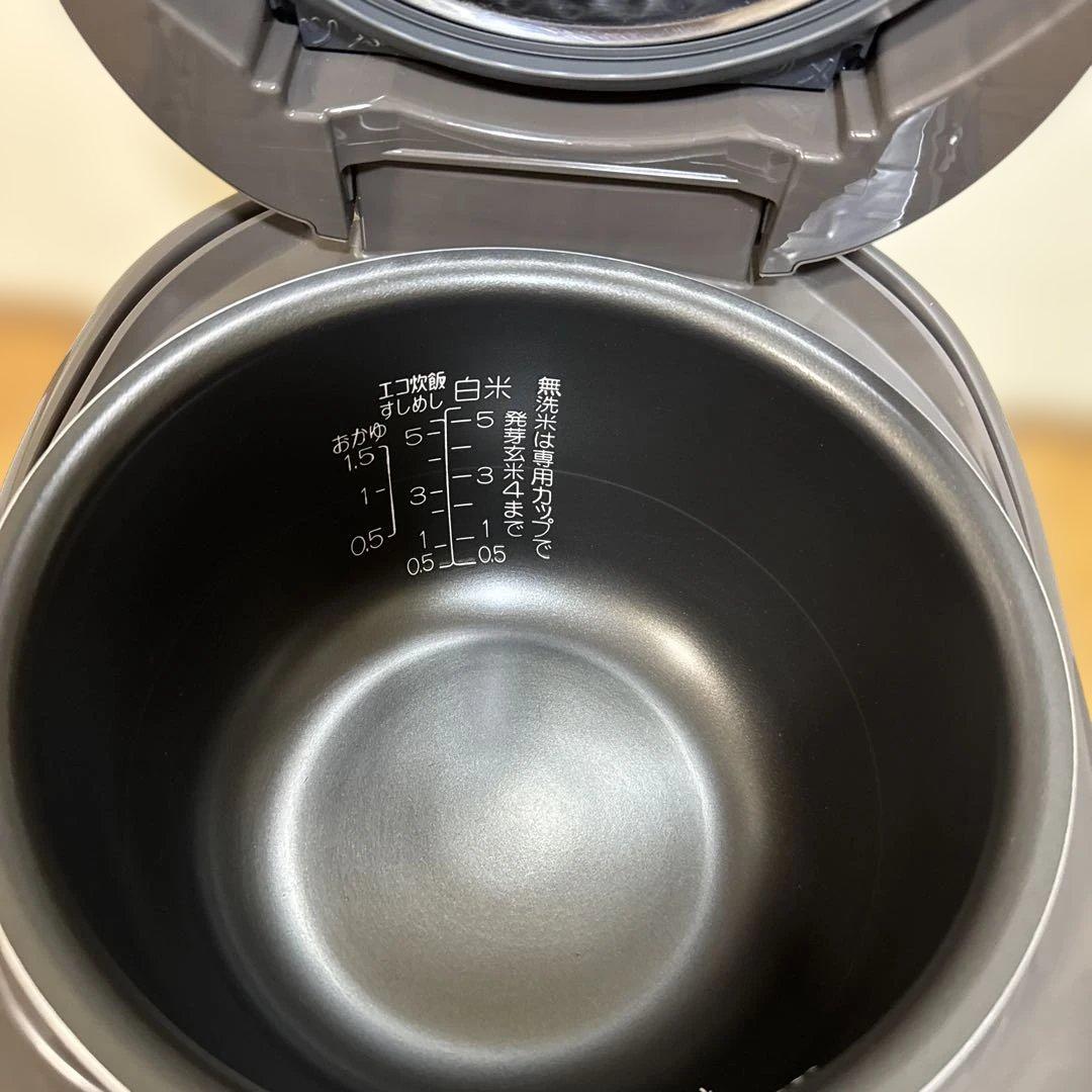 象印 圧力IH炊飯ジャー 【5.5合1.0L】 NP-VV10 2020年製