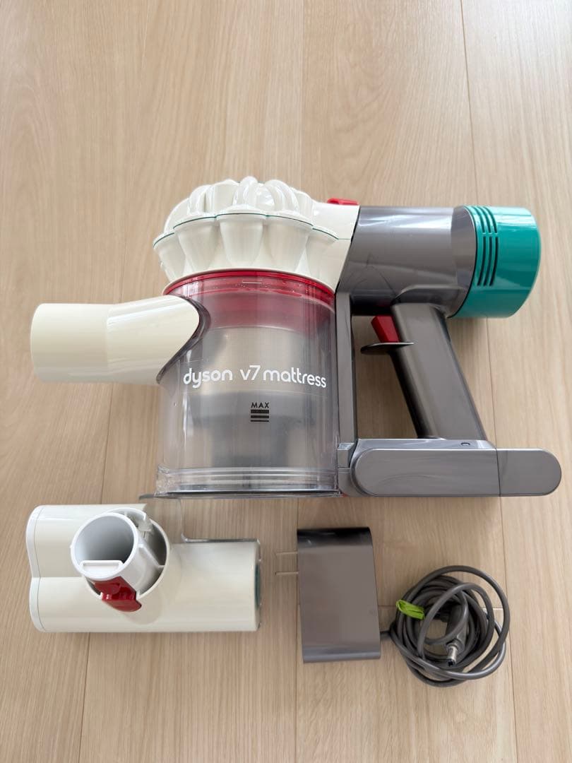 Dyson V7 mattress コードレスクリーナー バッテリー交換済