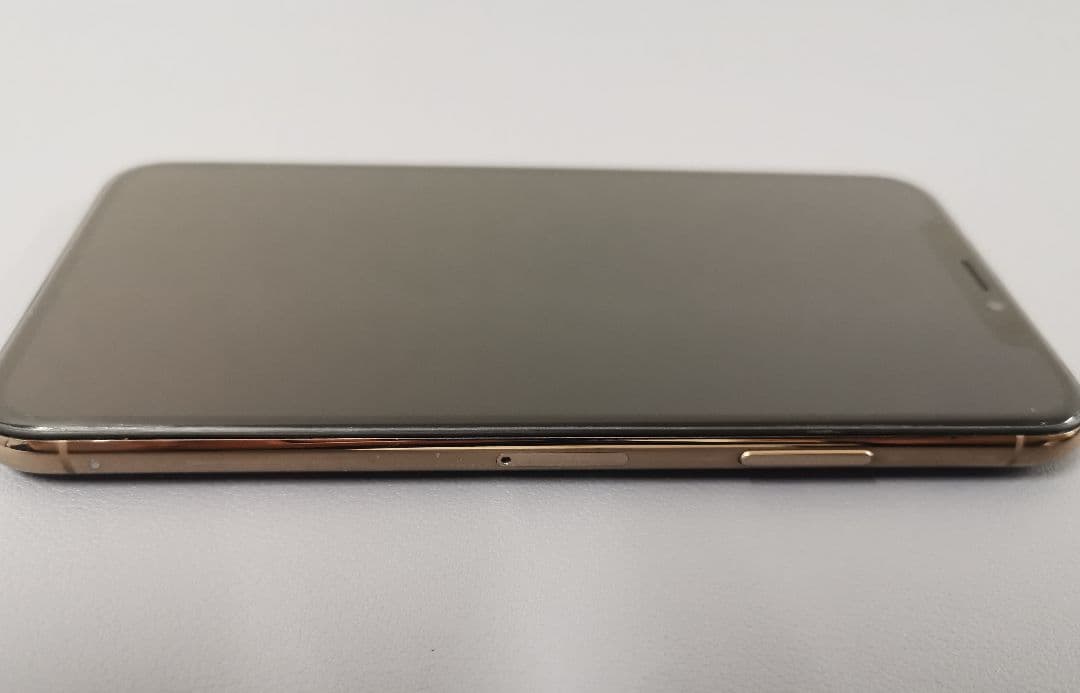 iPhoneXS 256GB バッテリー100%