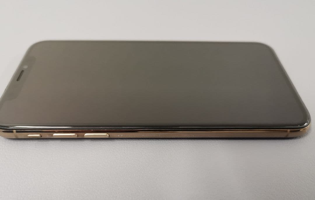 iPhoneXS 256GB バッテリー100%