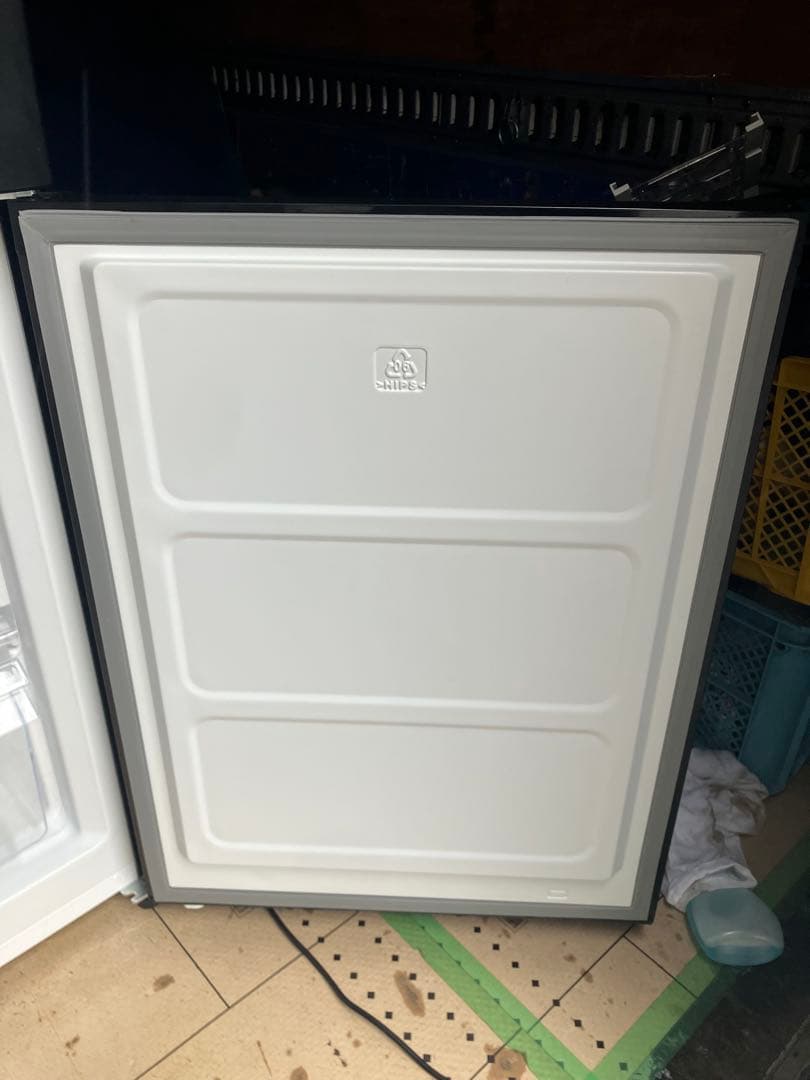 美品 アイリスオーヤマ 冷蔵庫 IRSN-I30A-B 2024年製