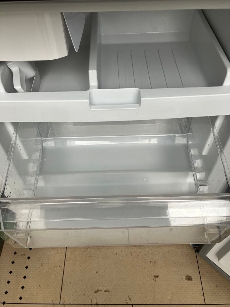 美品 アイリスオーヤマ 冷蔵庫 IRSN-I30A-B 2024年製