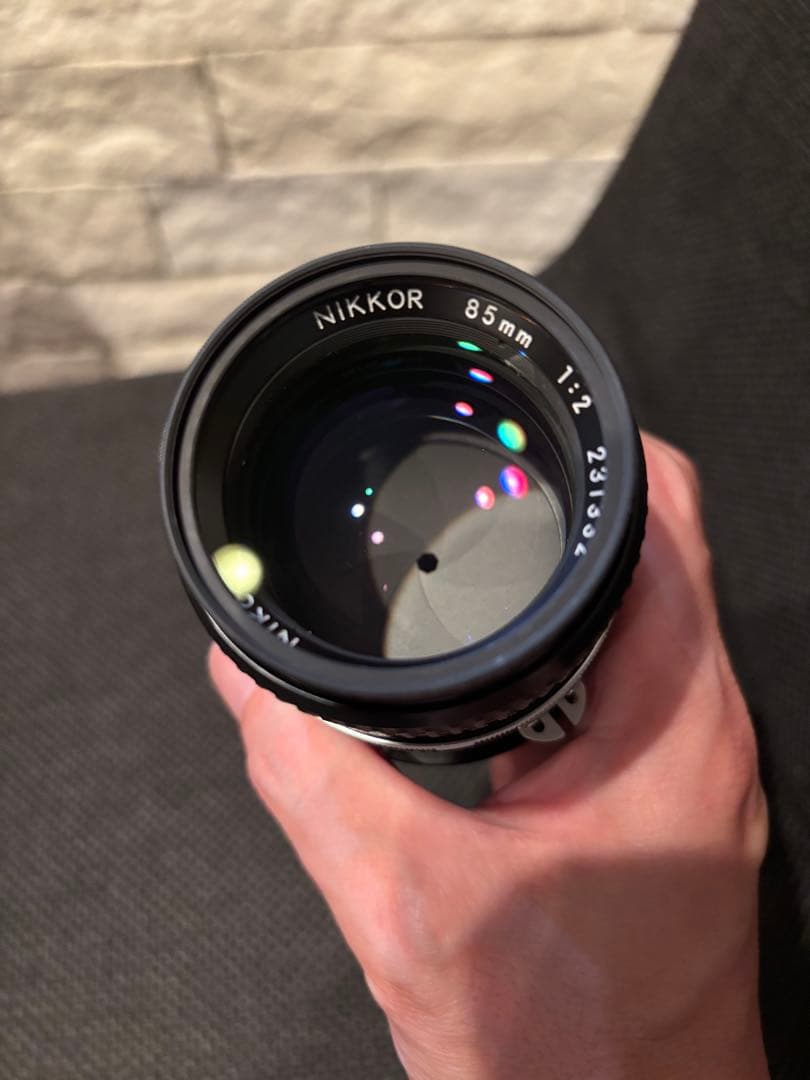 ニコン Ai Nikkor 85mm f2