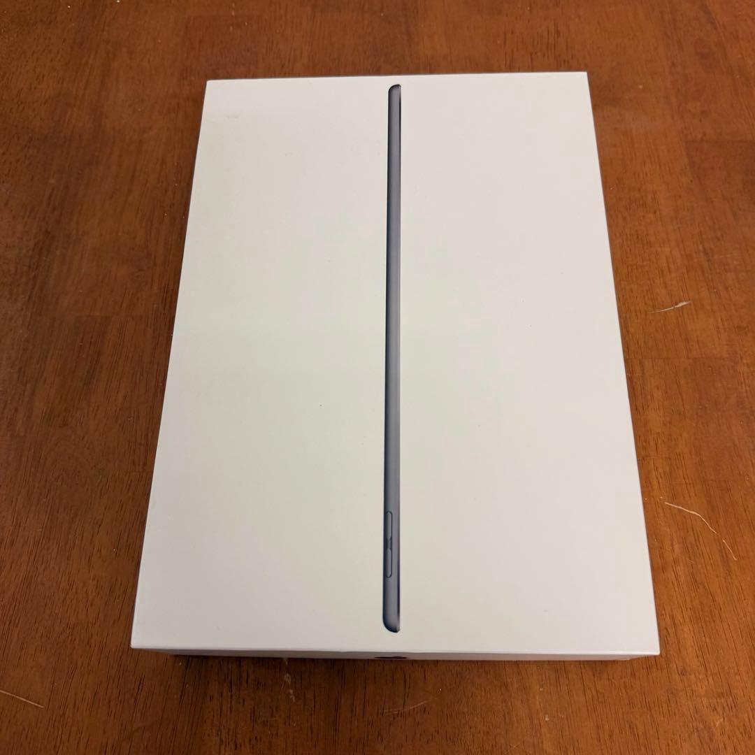 ● 美品 iPad Air 64GB 第3世代 wifiモデル MUUJ2J/A