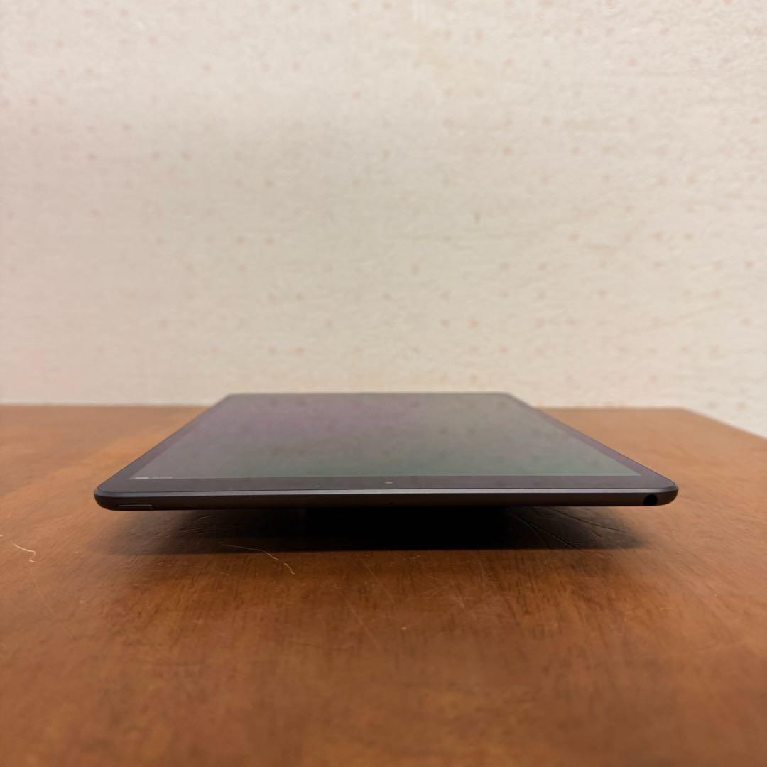 ● 美品 iPad Air 64GB 第3世代 wifiモデル MUUJ2J/A
