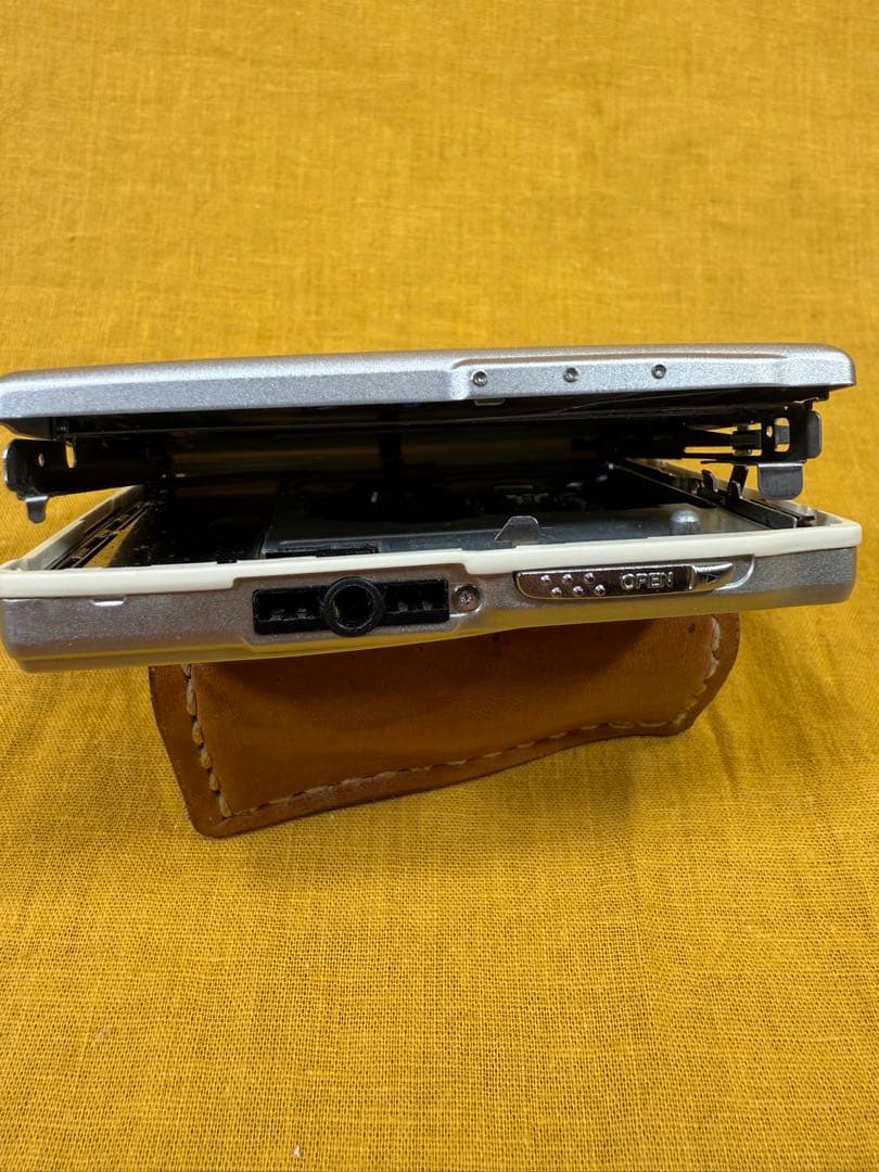 【動作品】SHARP MDプレーヤー ST770 シルバー 動作良好