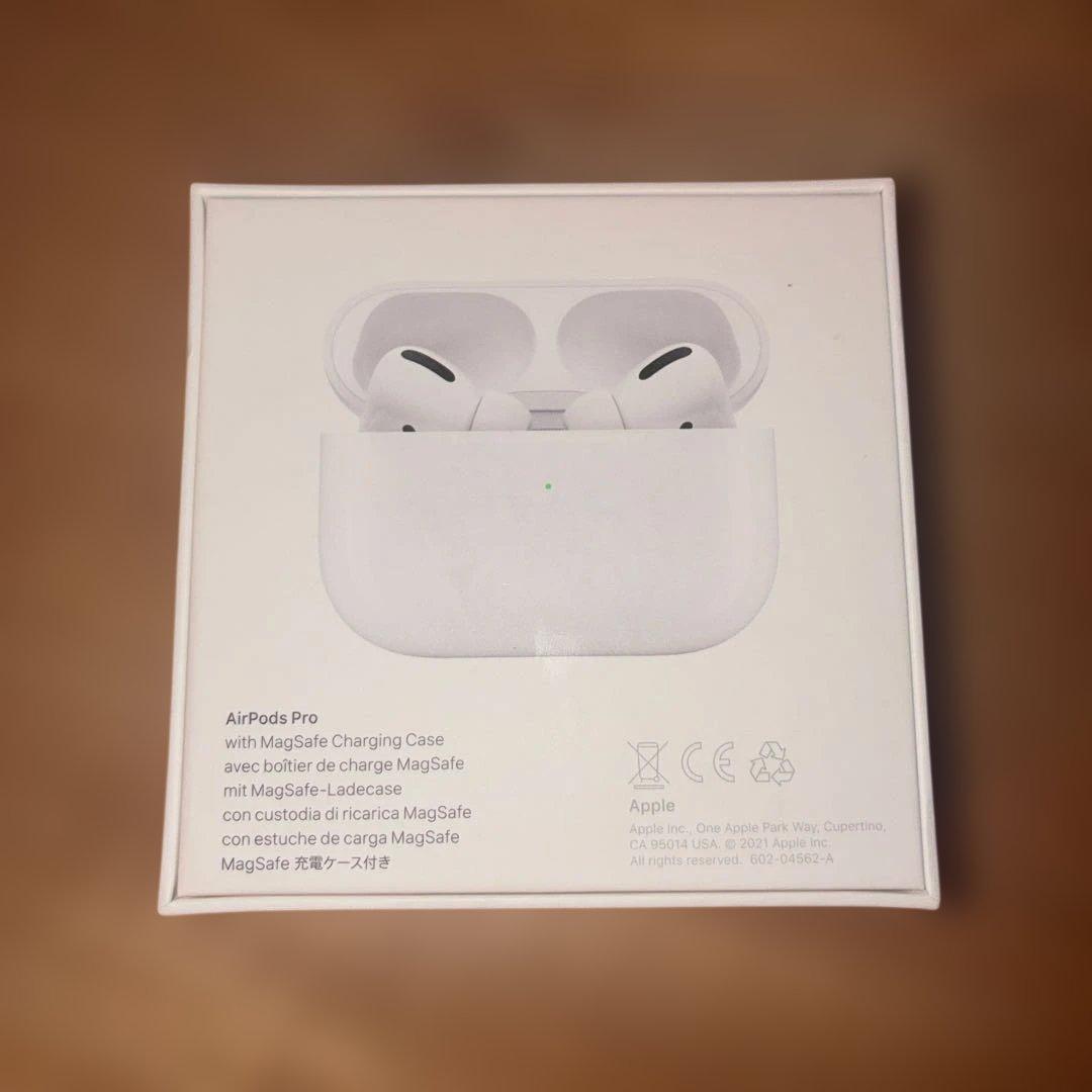 【未使用に近い】AirPods Pro（第1世代）MagSafe対応ケース付き