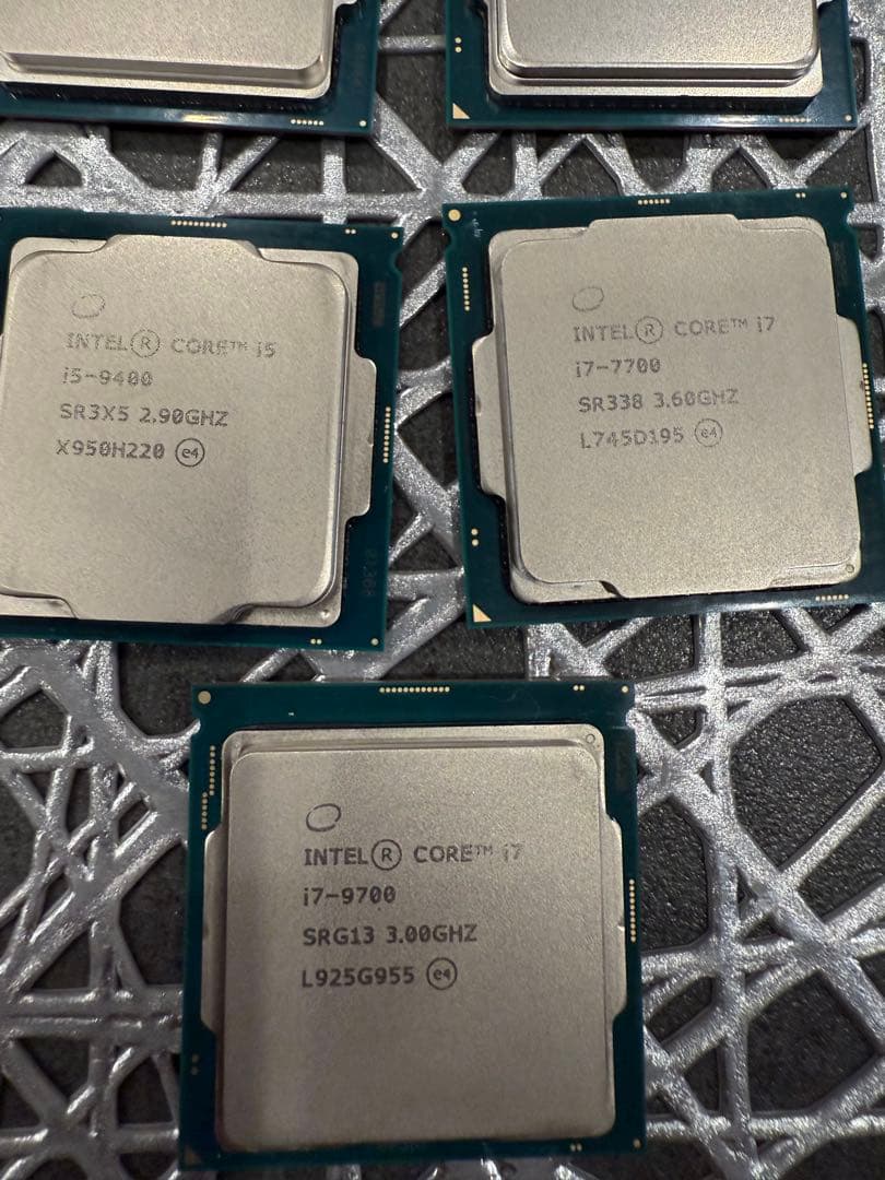 Intel core i7 9700、7700、6700×4、i5 9400