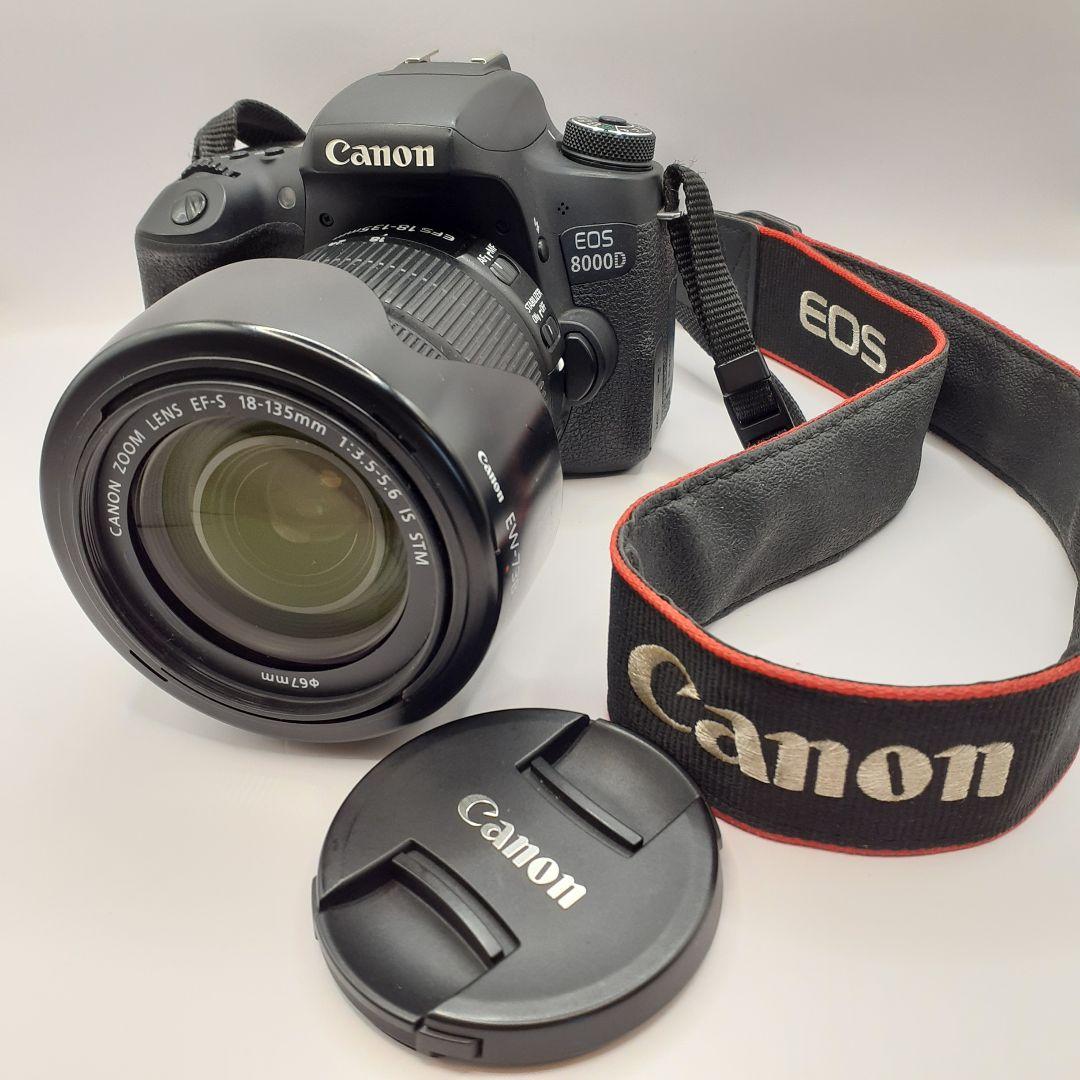 Canon　キャノン　一眼レフ　カメラ　EOS8000D