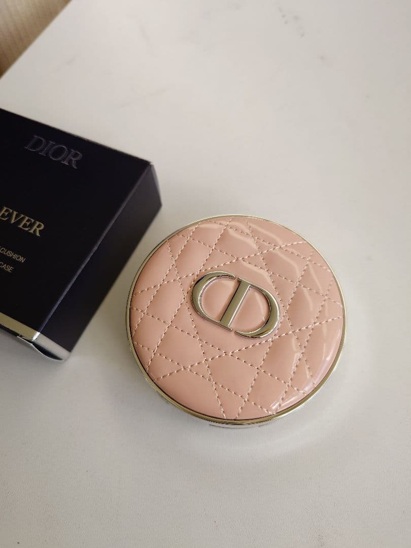 【新品未使用】Dior　クッション　メイクアップベースとケースセット