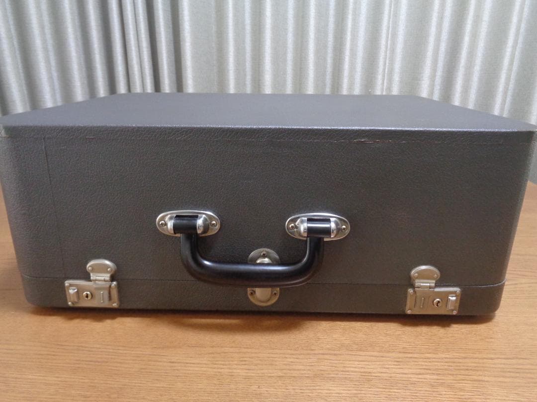 完動品　 UXE 450 ロイヤルタイプライター　カナ文字