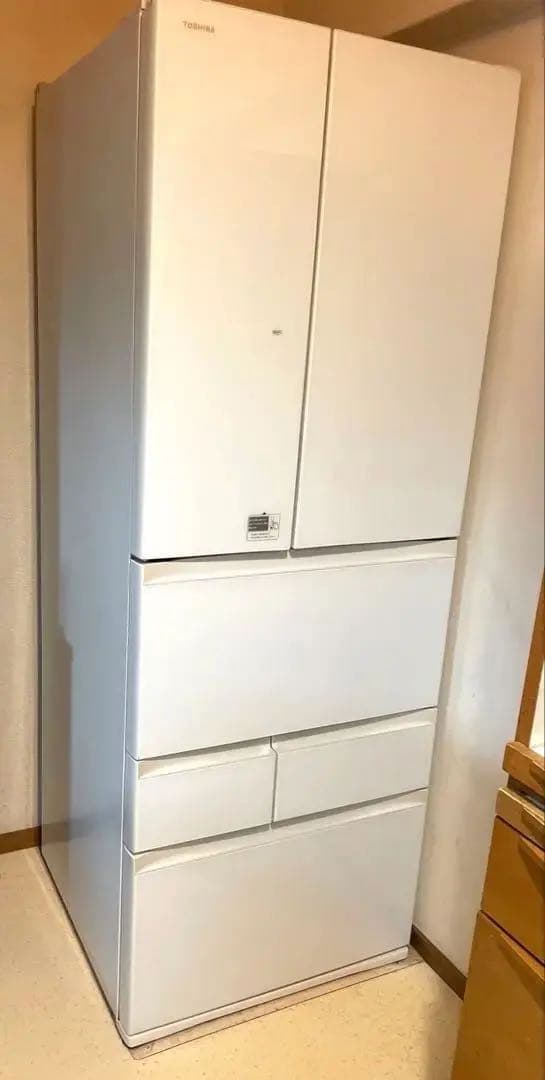 【送料込み】東芝 551L 冷蔵庫 3/29発送限定！