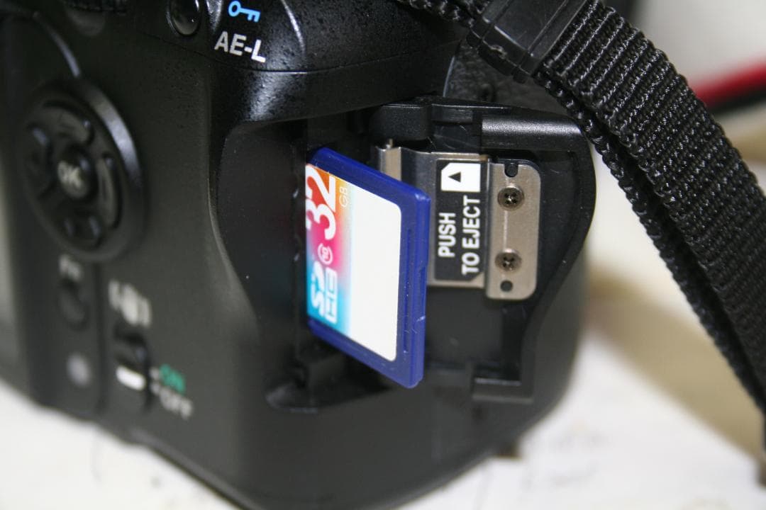 【動作確認済】ペンタックスK100D+smcペンタックスDA18-55㎜（D8）