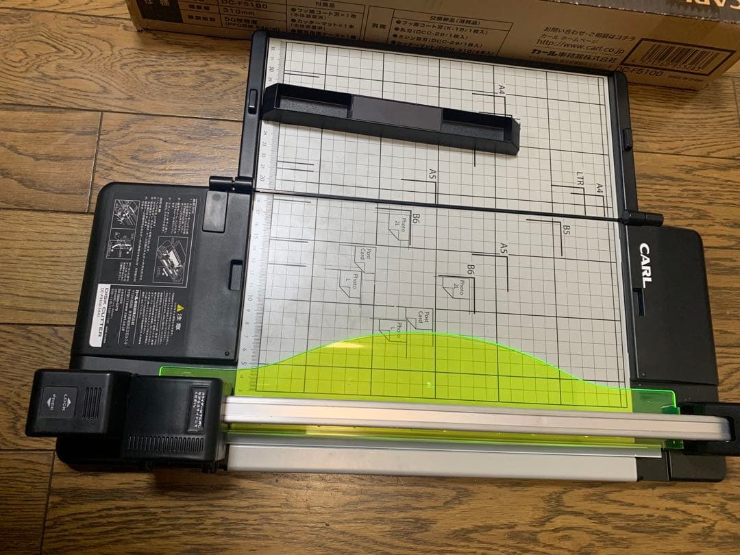 超美品　CARL DC-F5100 A4 ディスクカッター・スリム