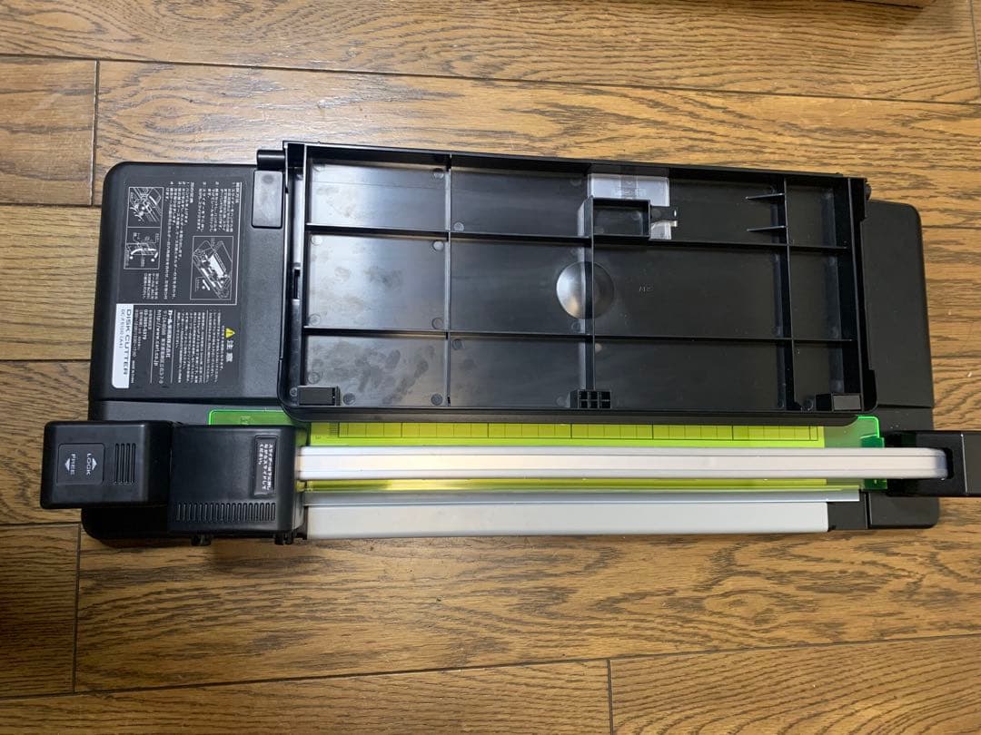 超美品　CARL DC-F5100 A4 ディスクカッター・スリム