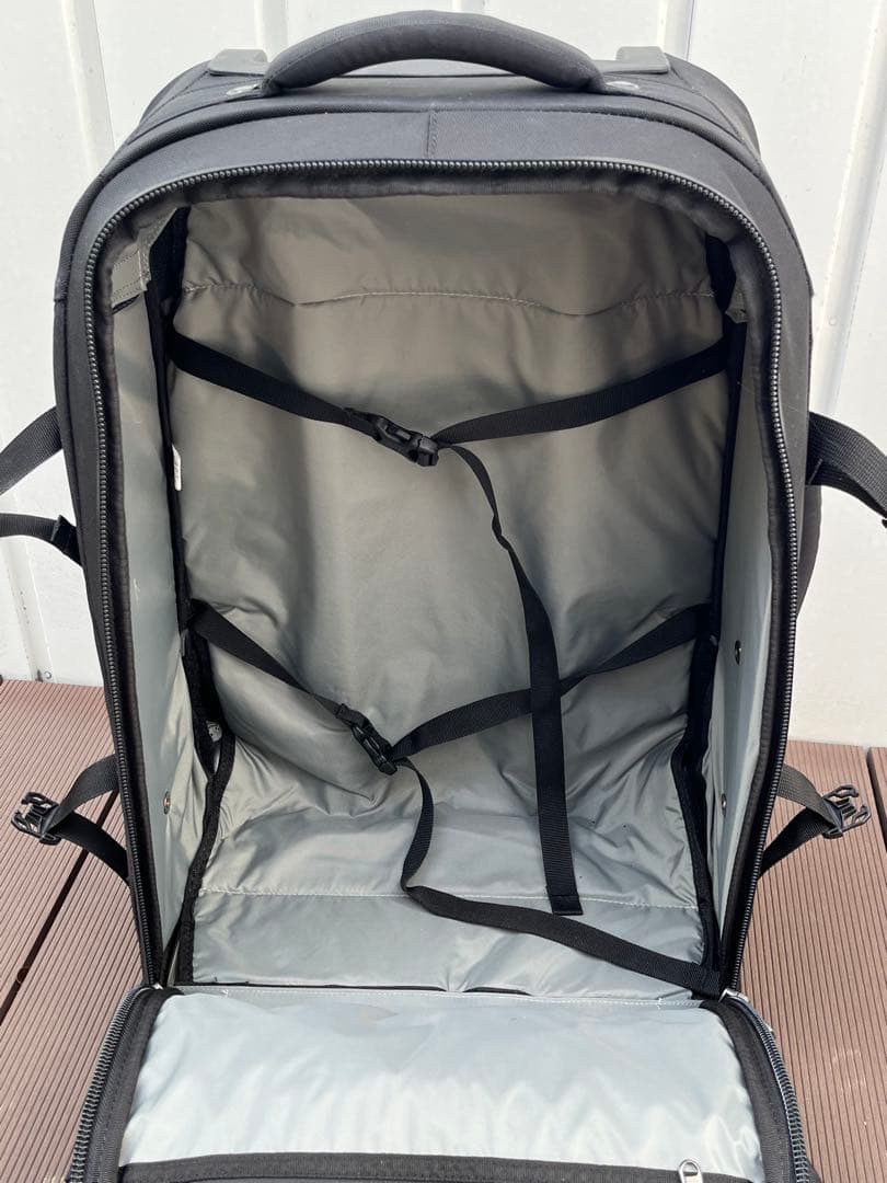【完売品】karrimor カリマー エアポートプロ40 トラベルキャリー　黒