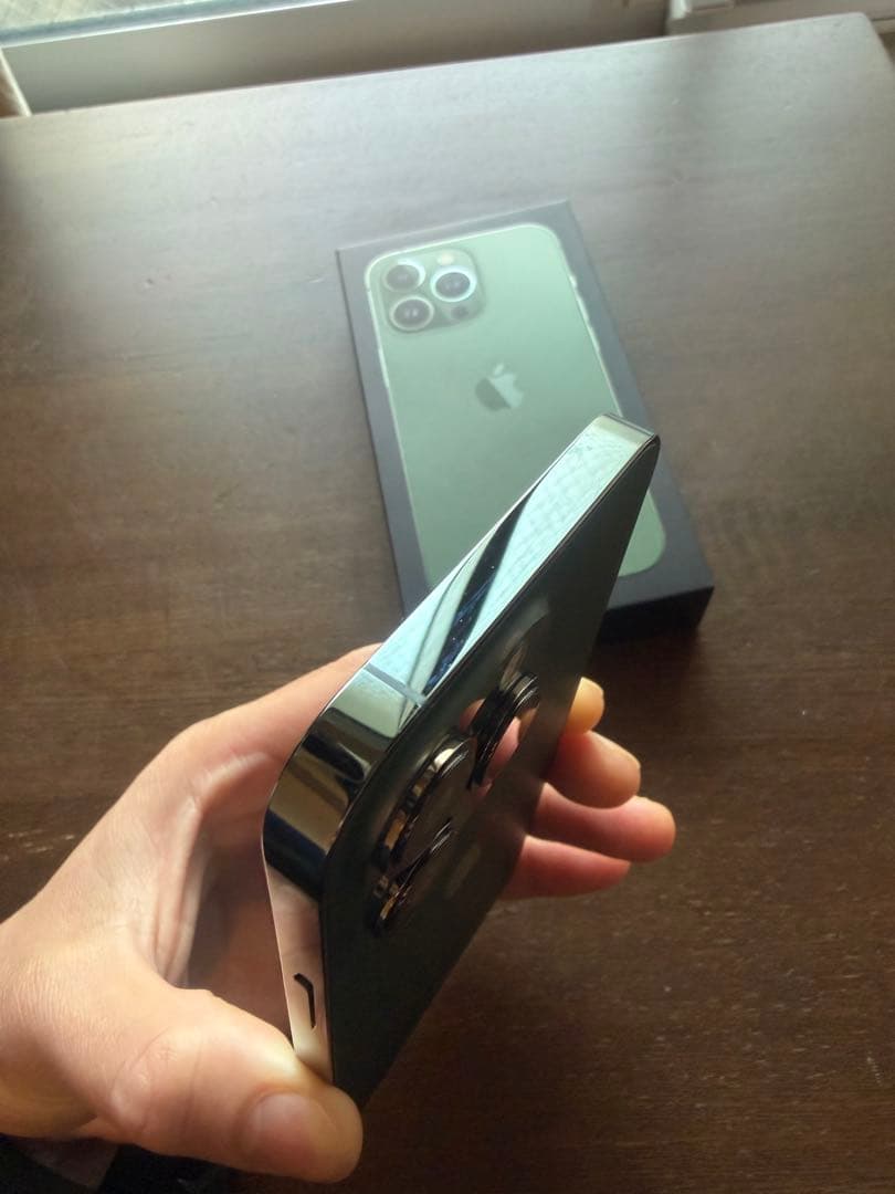 iPhone 13 Pro 256GB アルパイングリーン SIMフリー