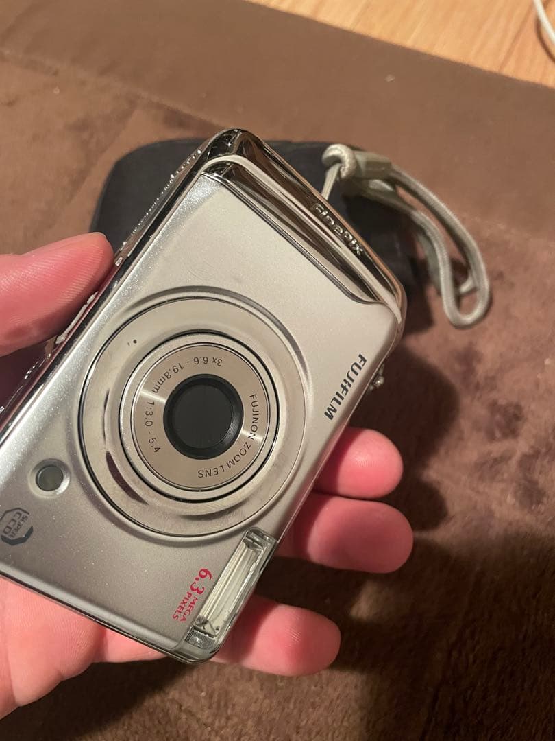 ビデオカメラ FUJIFILM FinePix A610