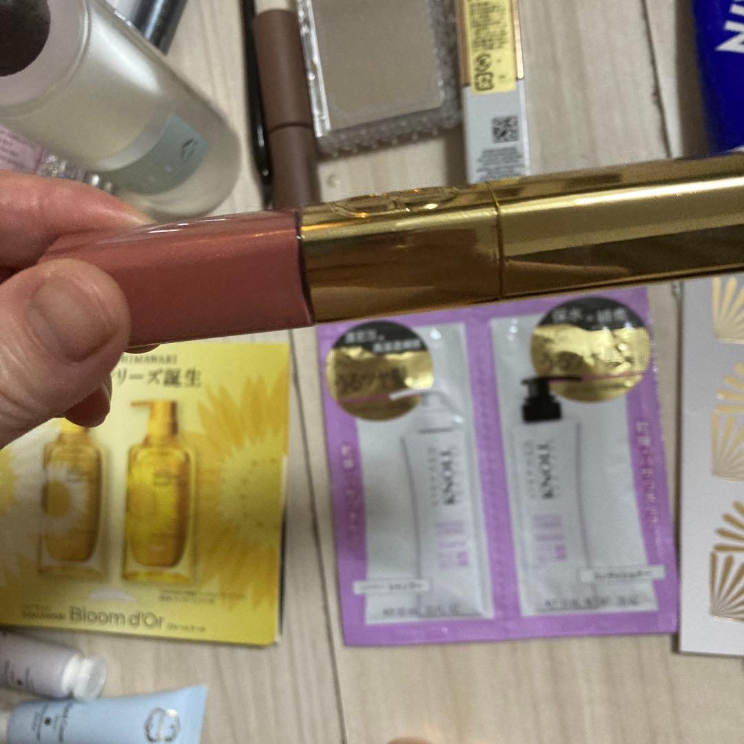 デパコスプチプラスキンケアメイクアップまとめ売り