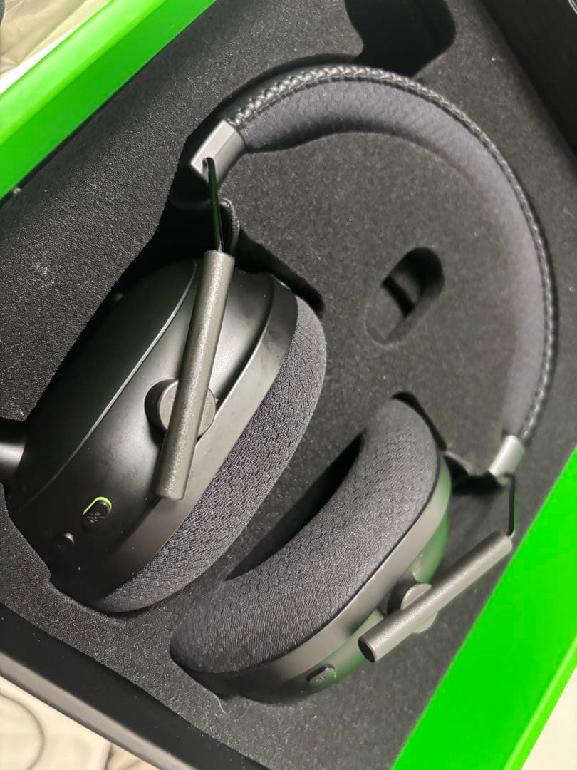 Razer BlackShark V2 Pro ワイヤレスヘッドセット
