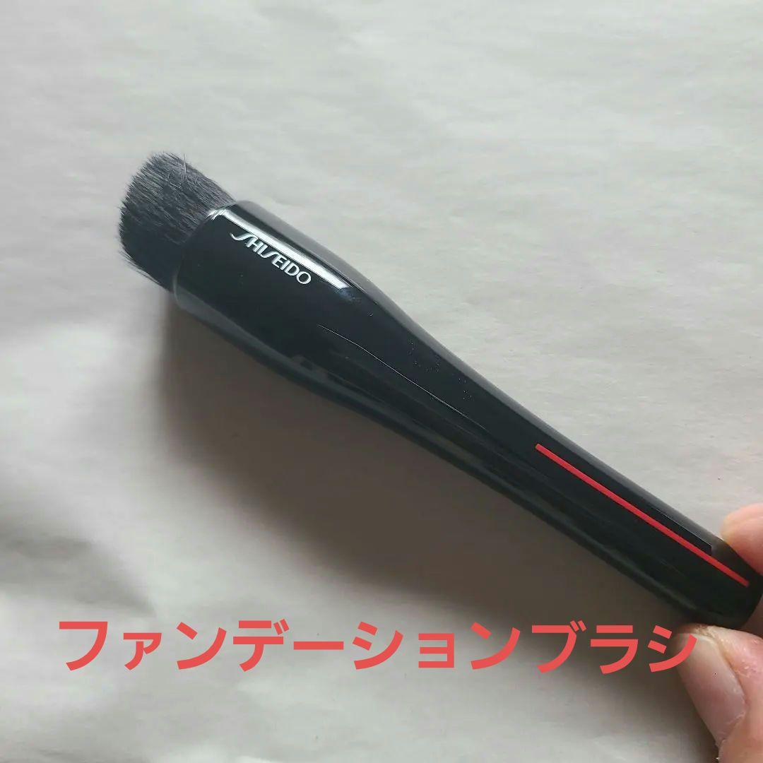 SHISEIDO　メイクブラシ4本　ブラシクリーナー