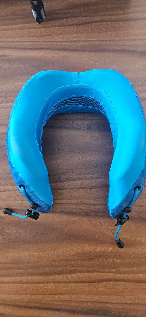 快適グッズ・旅行小物 Cabeau Evolution Cool Neck Pillow Blue