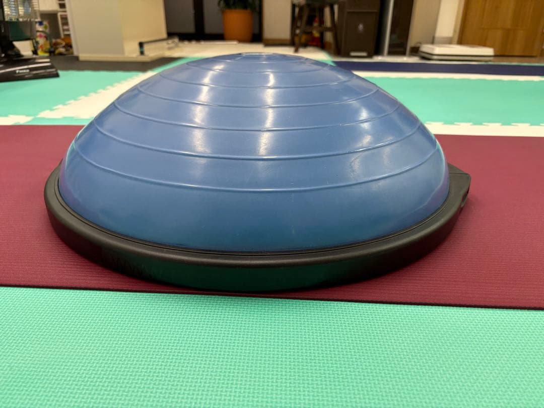 BOSU バランスボール 青 半球型　専用ポンプ付き