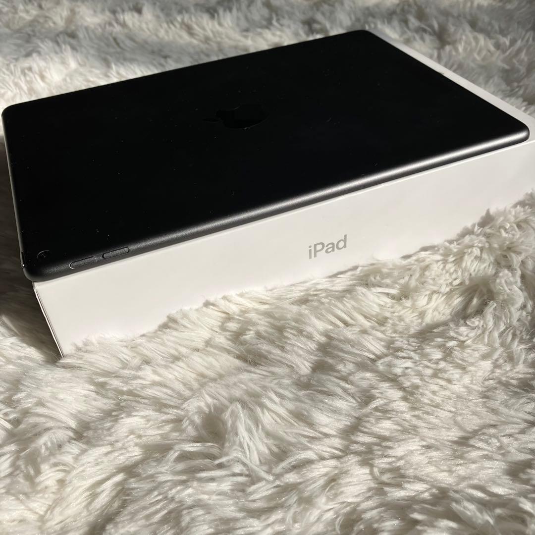 【1台限定価格】iPad Air3 256GB 【すぐ発送】【付属品】