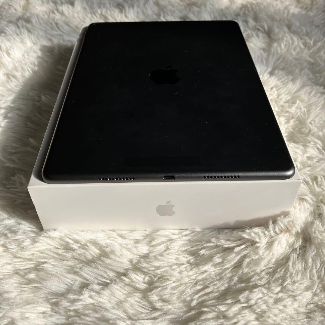 【1台限定価格】iPad Air3 256GB 【すぐ発送】【付属品】