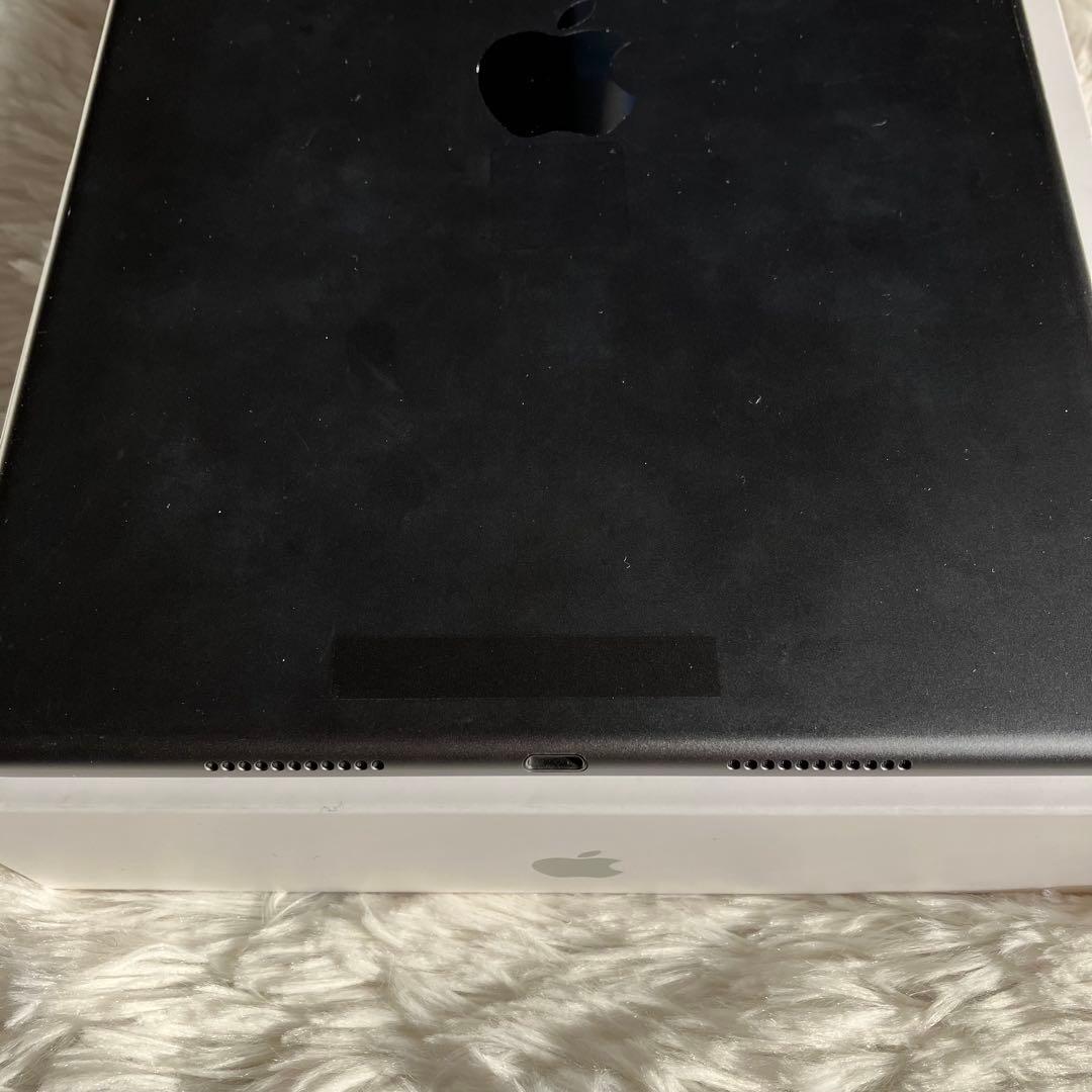 【1台限定価格】iPad Air3 256GB 【すぐ発送】【付属品】