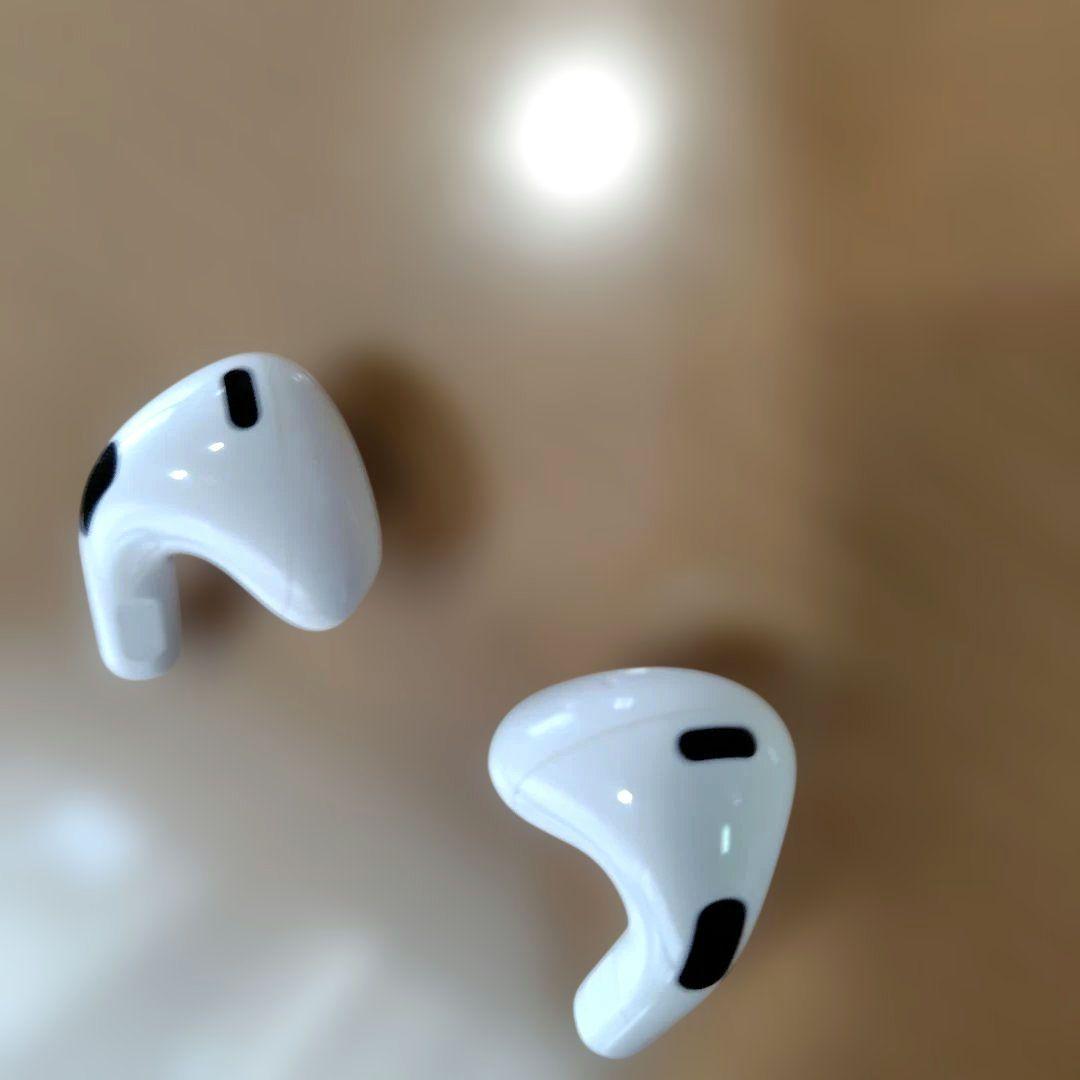 AirPods 第3世代　充電ケース付　可愛い☻刻印あり
