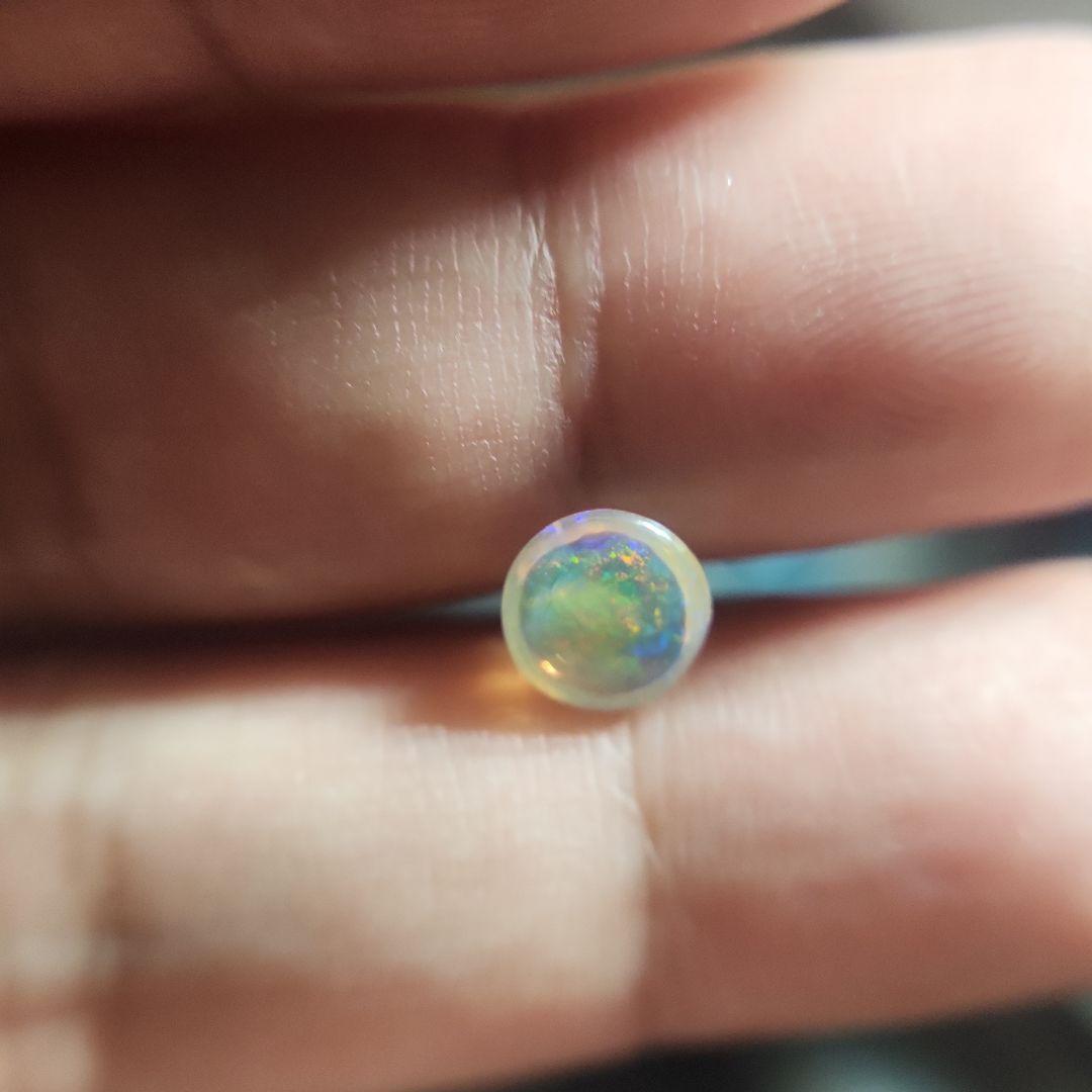 天然オパール 0.913ct