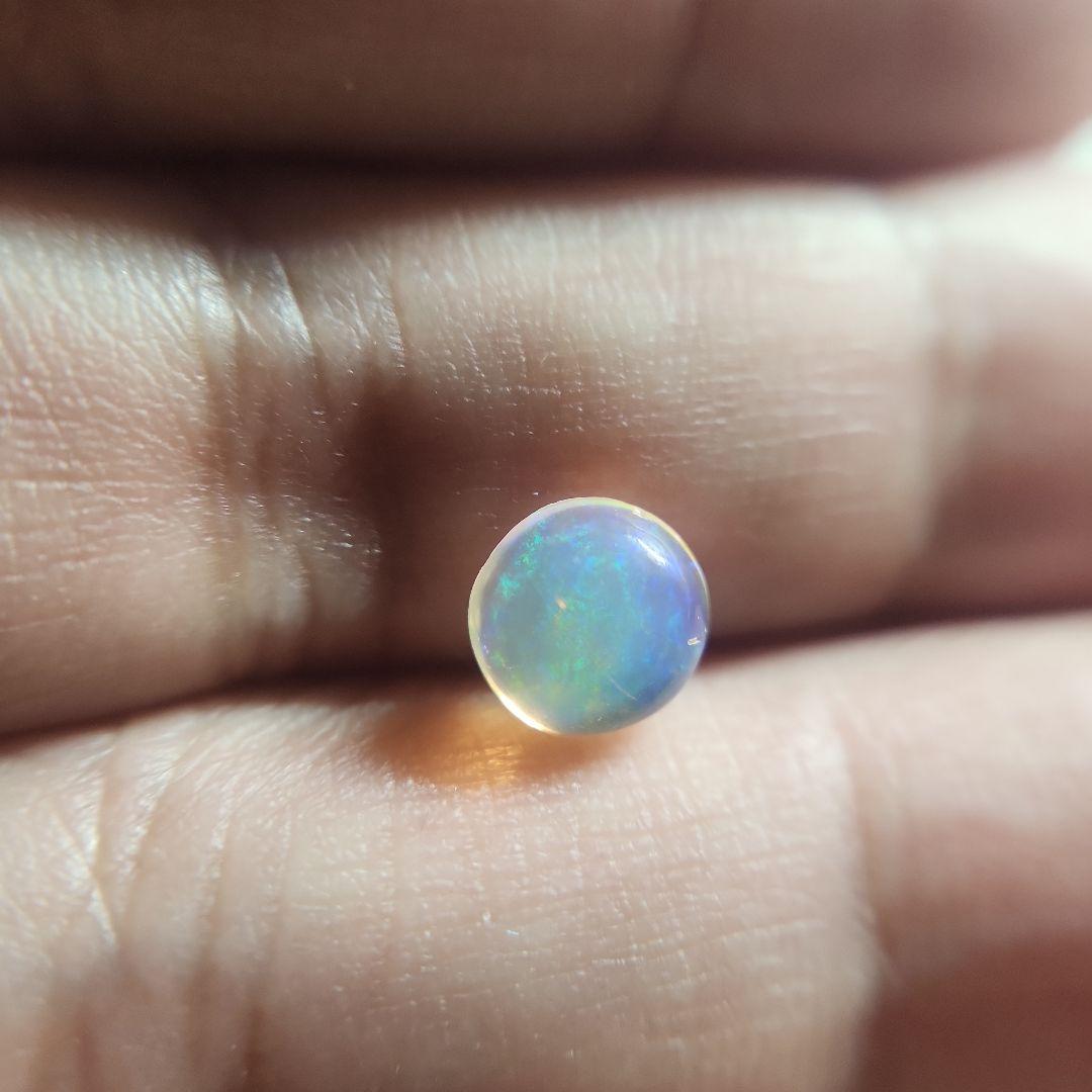 天然オパール 0.913ct