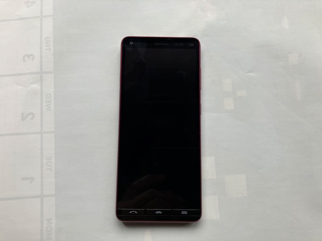 スマートフォン　BASIO4 KYV47