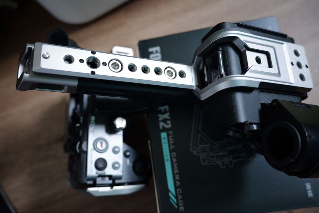 SONY FX2 (ILME-FX2B)保証書付き+ハンドルユニット+リグ