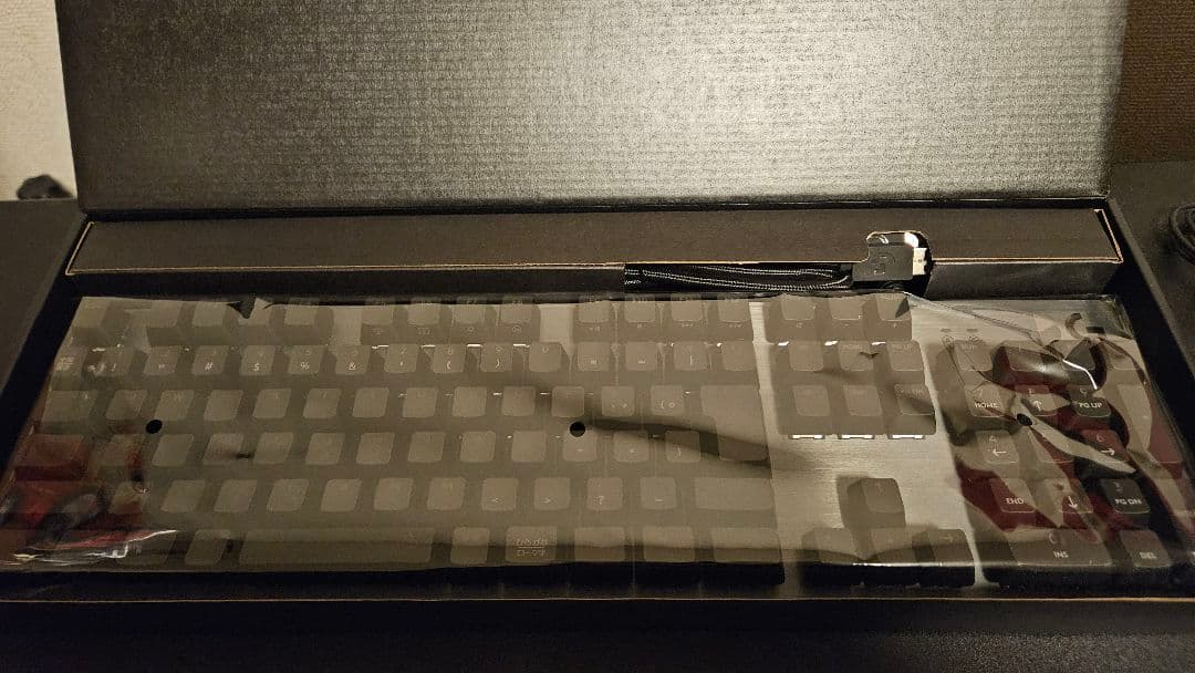 G512 CARBON RGB メカニカルゲーミングキーボード 青軸