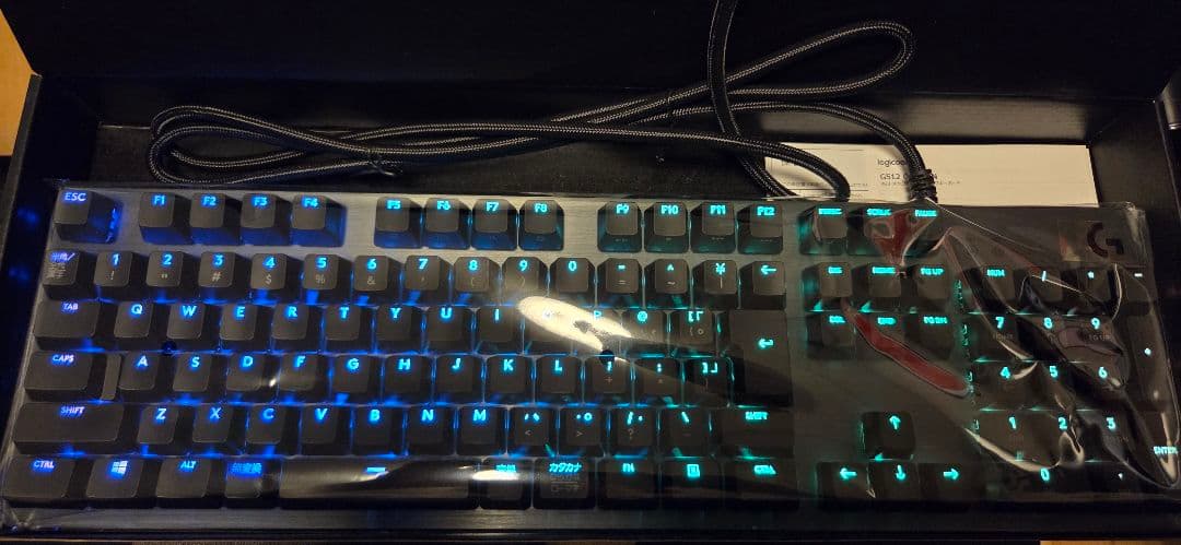 G512 CARBON RGB メカニカルゲーミングキーボード 青軸