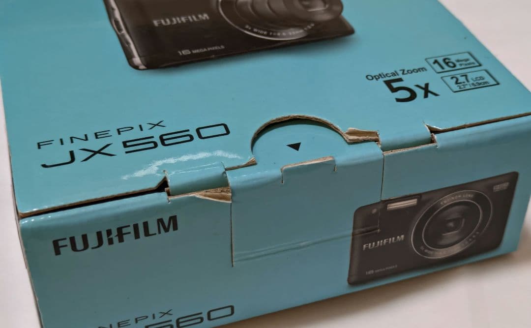 【美品】富士フイルム　FINEPIX JX560　コンパクトデジタルカメラ