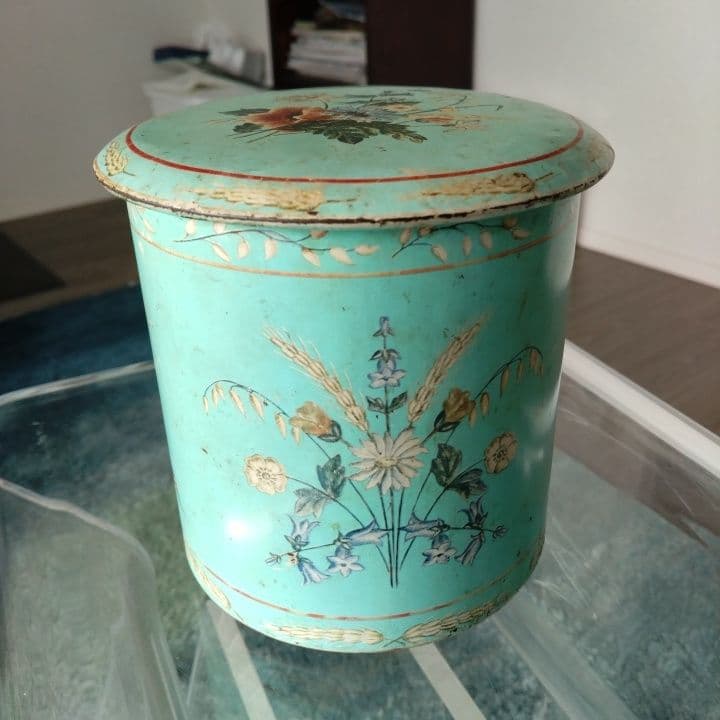 フランスアンティーク・エメラルドグリーン 花柄 蓋付き缶・阪急うめだ本店購入品