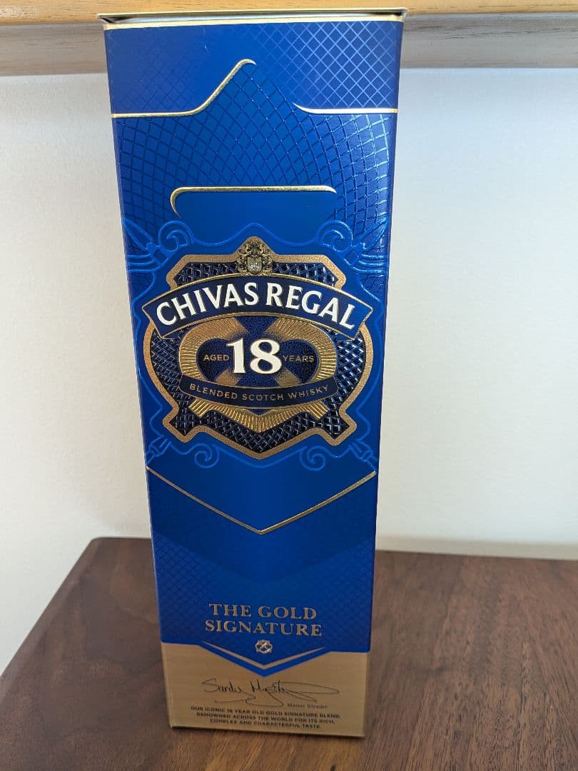 CHIVAS REGAL 18年 ゴールドシグネチャー 箱付き