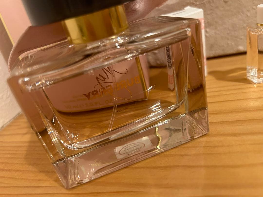 Y*a様 マイバーバリーオードパルファム 香水90ml