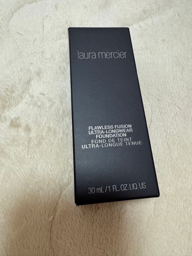 ファンデーション Laura Mercier Flawless Fusion Foundation