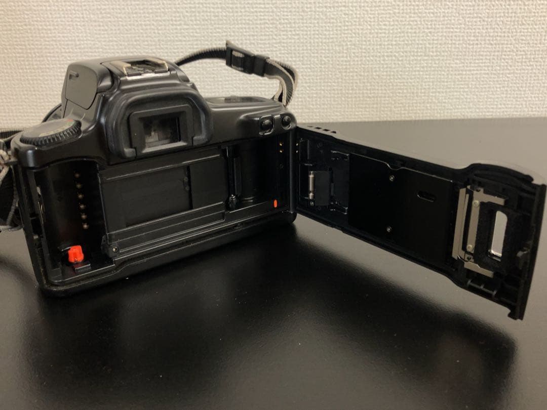 Canon EOS1000QD フィルムカメラ　レンズ付き