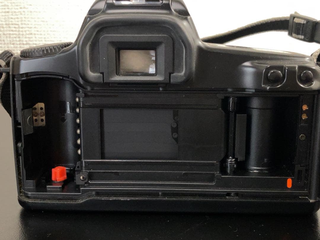 Canon EOS1000QD フィルムカメラ　レンズ付き