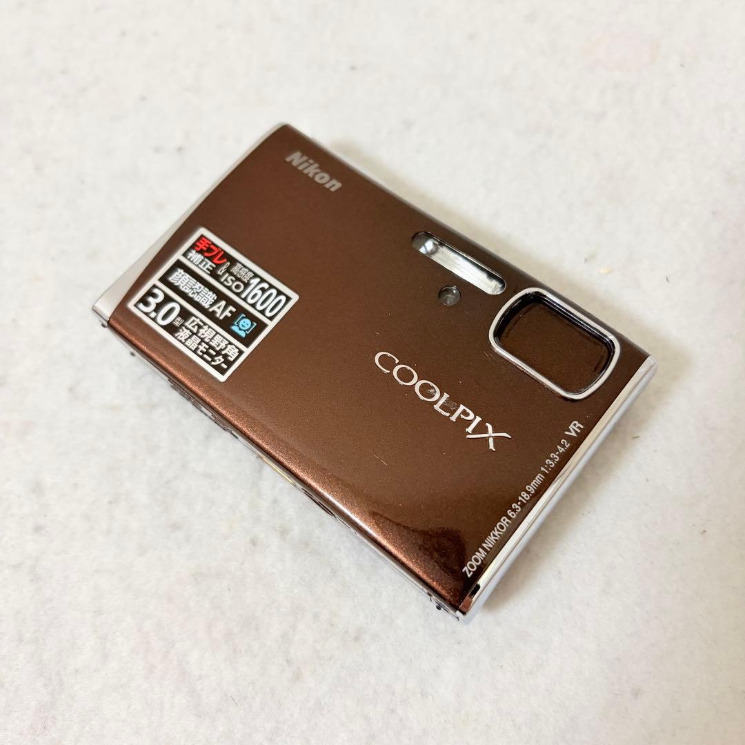 Nikonニコン COOLPIX S50 美品 動作確認済 コンデジ