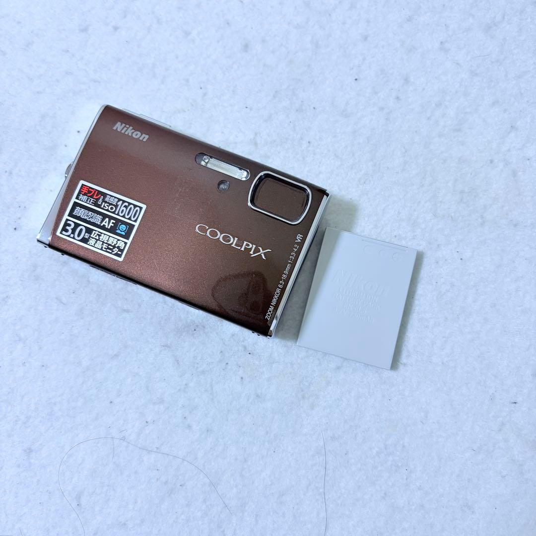 Nikonニコン COOLPIX S50 美品 動作確認済 コンデジ