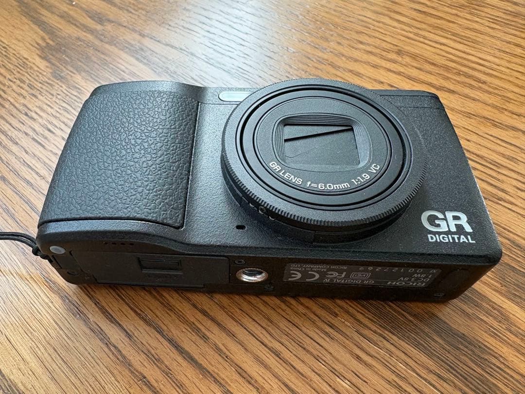 RICOH GR DIGITAL IV シャッターボタン欠品 動作未確認