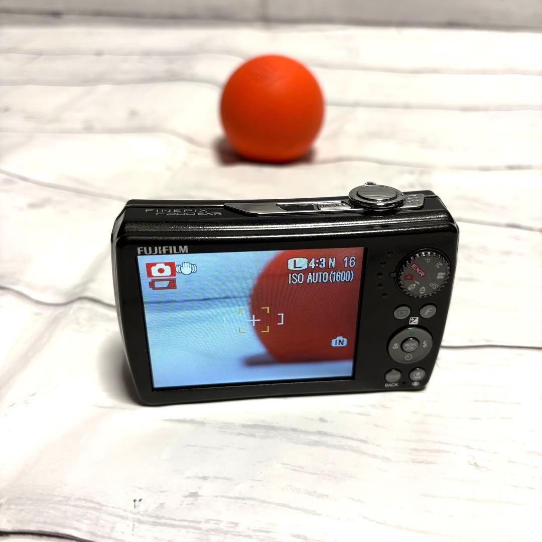 良品 FUJIFILM デジタルカメラ FINEPIX F200EXR 黒
