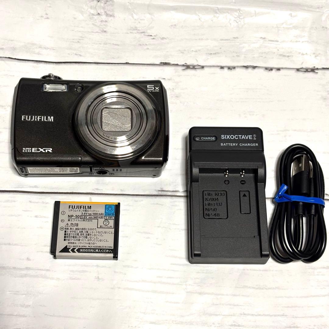 良品 FUJIFILM デジタルカメラ FINEPIX F200EXR 黒